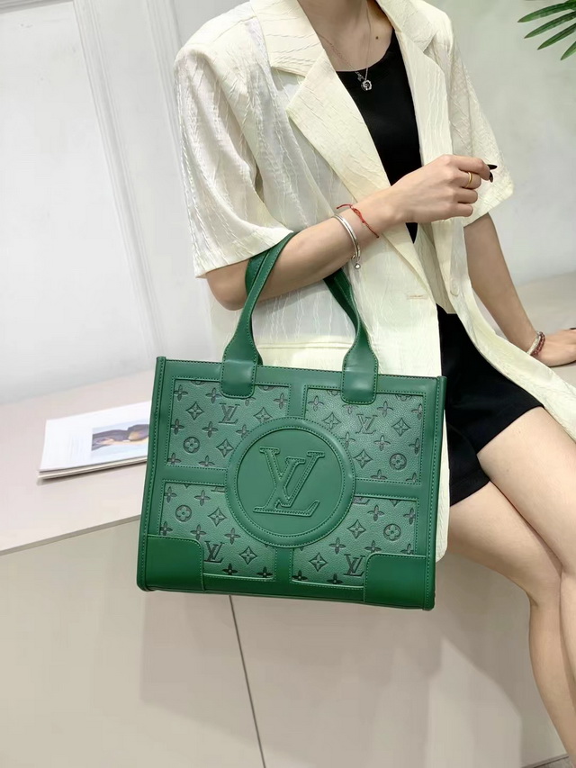 Iv Handbags 210